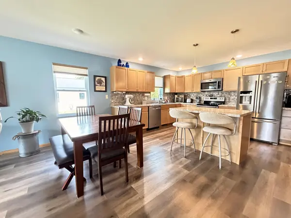 1903 Bud RD, Windom, MN 56101