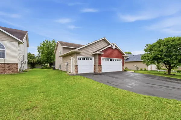 182 Ardennes AVE NE, Shakopee, MN 55379
