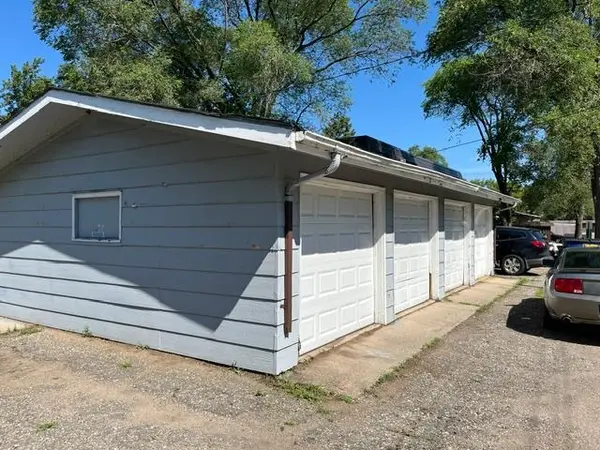 334 33rd AVE N, Saint Cloud, MN 56303