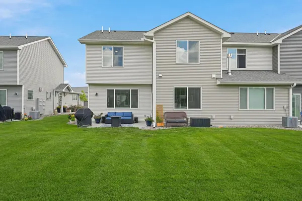 1723 Southpoint LN, Hudson, WI 54016