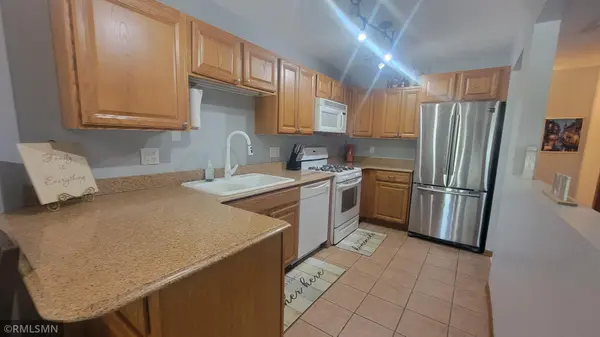 7030 Pima LN, Chanhassen, MN 55317