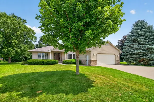 26 Garden CT, Lake City, MN 55041