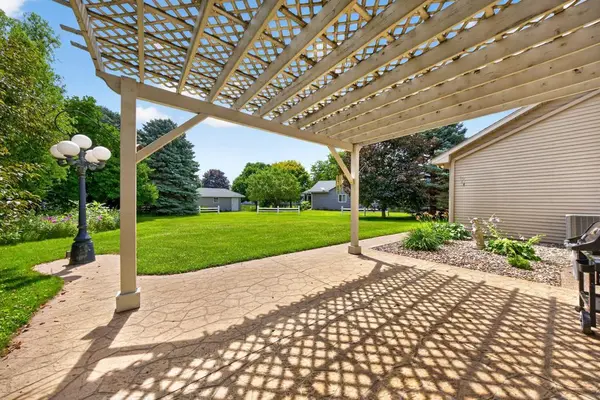 26 Garden CT, Lake City, MN 55041
