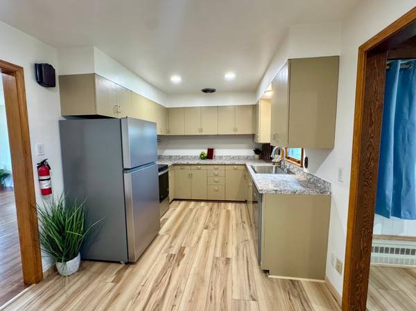 1706 Irvine AVE NW, Bemidji, MN 56601
