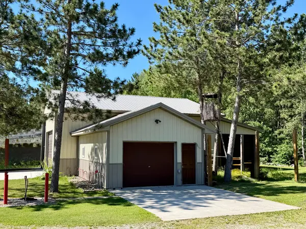 35103 570th AVE, Warroad, MN 56763