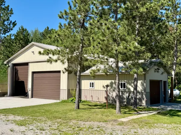 35103 570th AVE, Warroad, MN 56763
