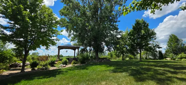 3003 Lake Chapeau DR, Albert Lea, MN 56007