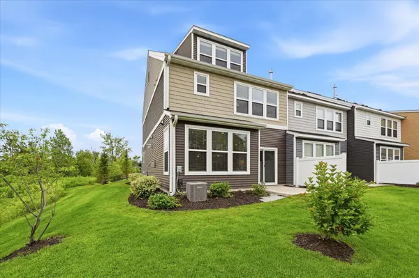 18466 60th PL N, Plymouth, MN 55446