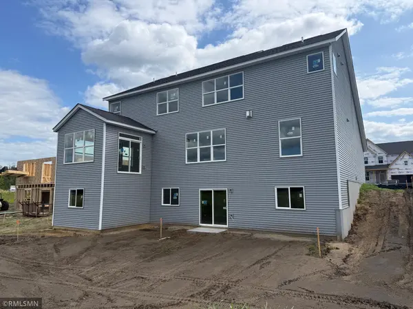 1725 Meadows DR NE, East Bethel, MN 55011