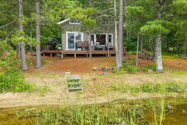10401 Vermillion Point DR NE, Deer River, MN 56636