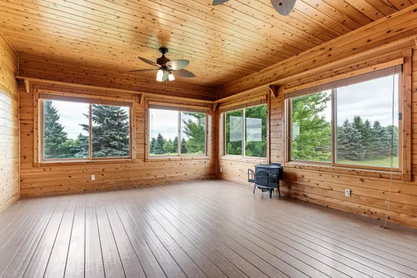 23964 Itasca AVE, Forest Lake, MN 55025