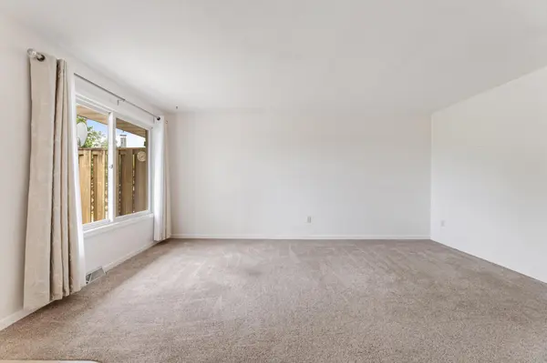 815 Kingston ST N, Caledonia, MN 55921