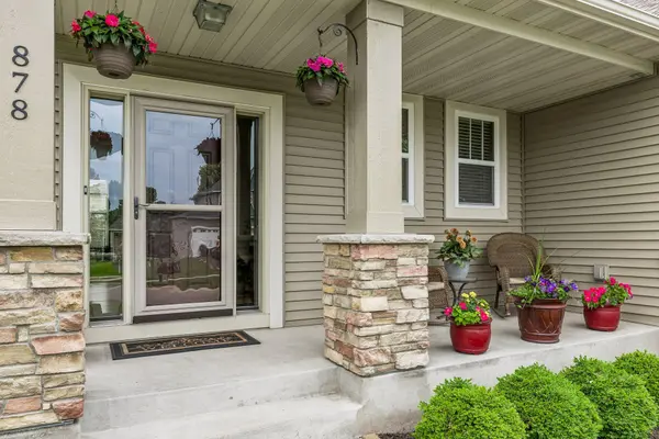 878 104th LN NE, Blaine, MN 55434