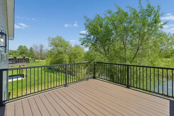 9815 Pinehurst DR, Elko New Market, MN 55020