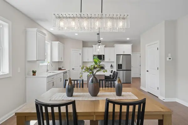 9815 Pinehurst DR, Elko New Market, MN 55020
