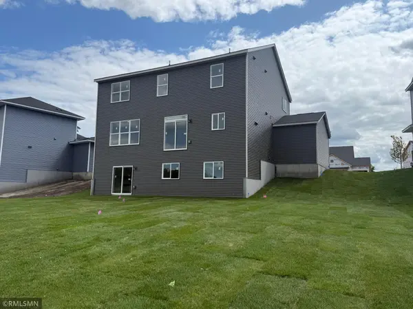 1709 Meadows DR NE, East Bethel, MN 55011