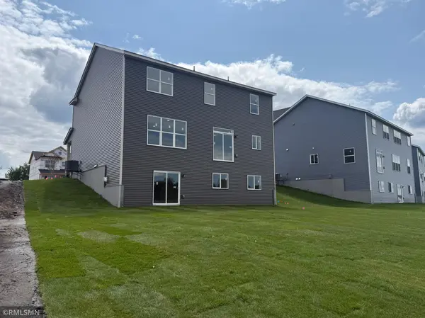 1709 Meadows DR NE, East Bethel, MN 55011