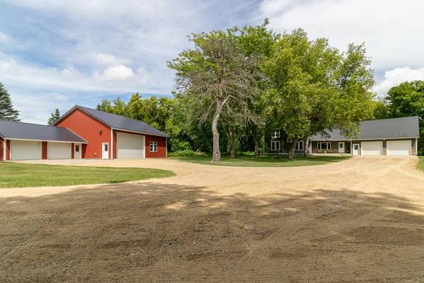 58385 Kirkwood RD, Mankato, MN 56001