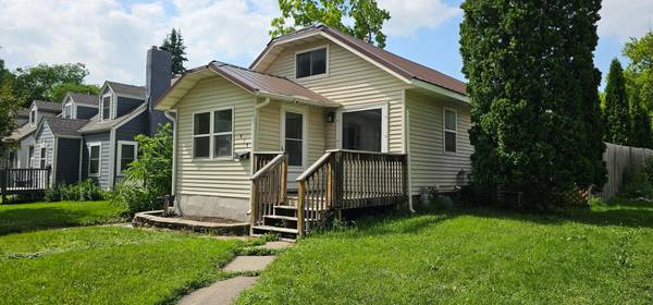 414 W Maple AVE, Fergus Falls, MN 56537
