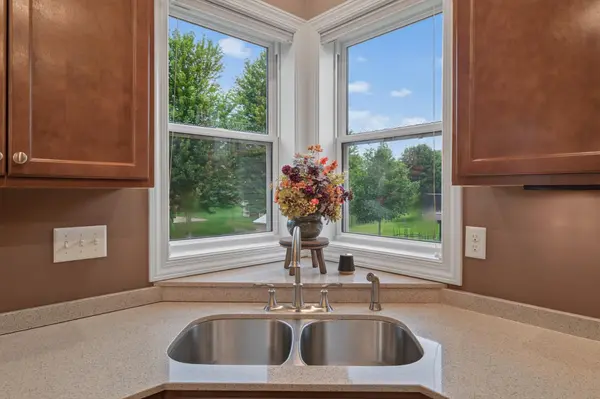 20685 Frost CT, Lakeville, MN 55044