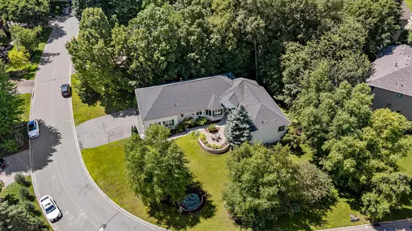 2888 Forest RDG, Chaska, MN 55318