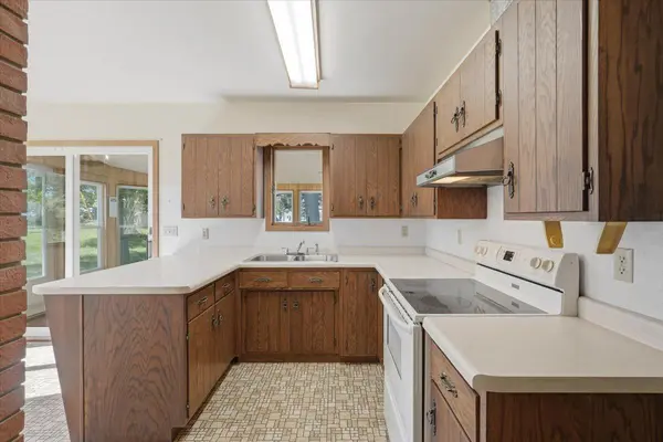 796 Magnor Lake DR, Clayton, WI 54004