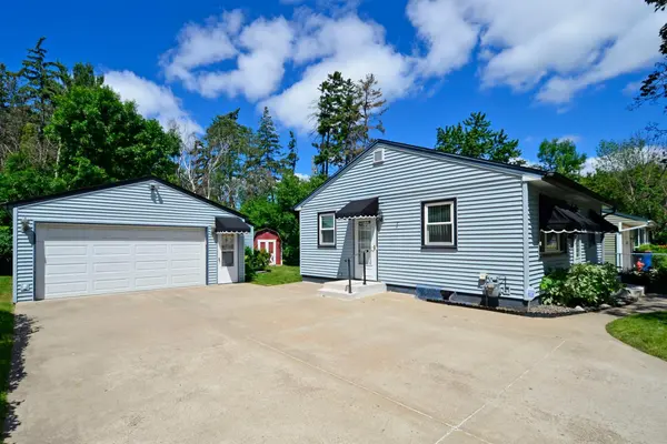 4639 Colorado AVE N, Crystal, MN 55422