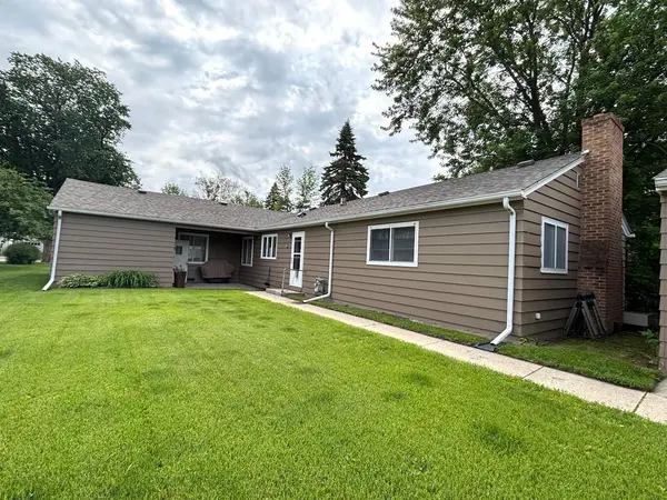 907 Arnold AVE N, Thief River Falls, MN 56701