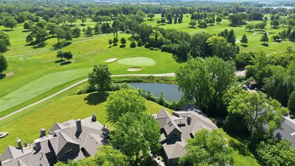 18121 Judicial WAY S, Lakeville, MN 55044