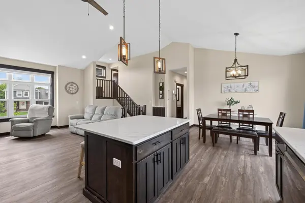 411 Westwood DR, River Falls, WI 54022