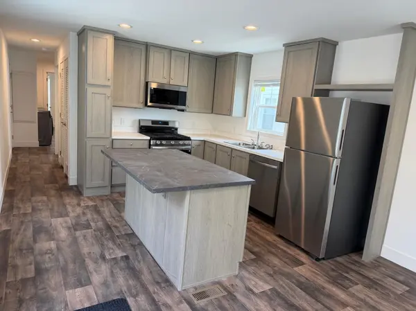 1611 6th AVE E #A6, Alexandria, MN 56308