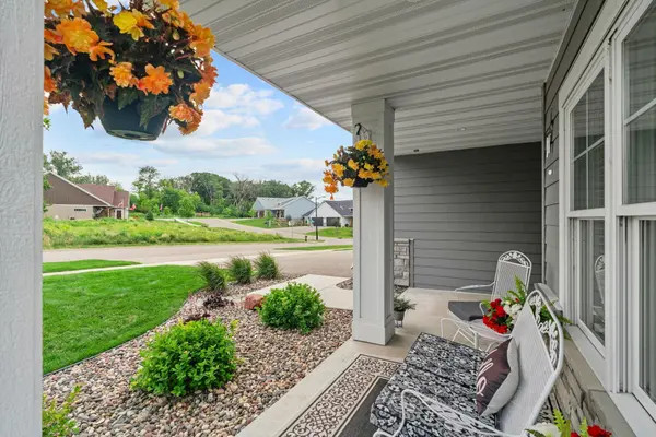 27100 Petes Hill TRL, Elko New Market, MN 55020