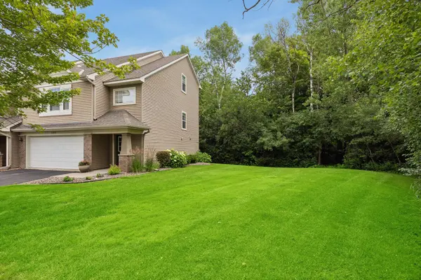 5000 Everest LN N, Plymouth, MN 55446