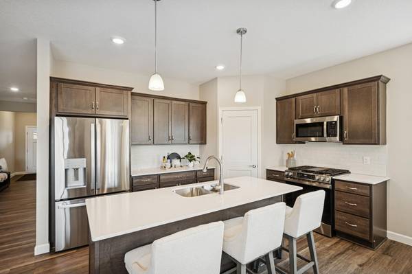 1728 Bobcat WAY, New Richmond, WI 54017