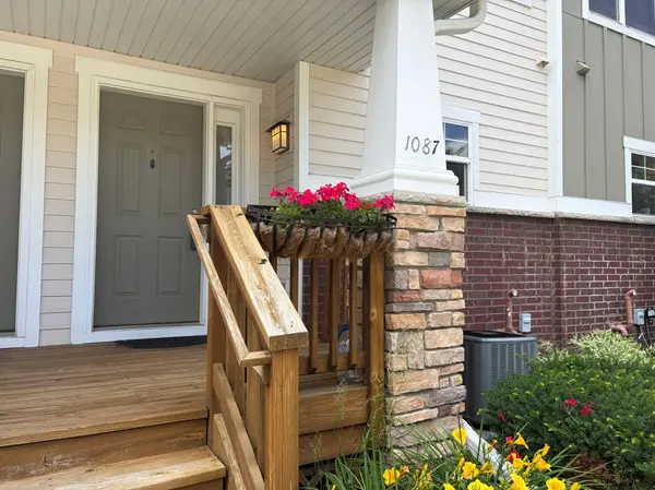 1087 Barclay ST, Saint Paul, MN 55106