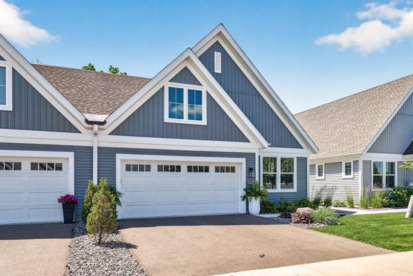 18043 38th PL N, Plymouth, MN 55446