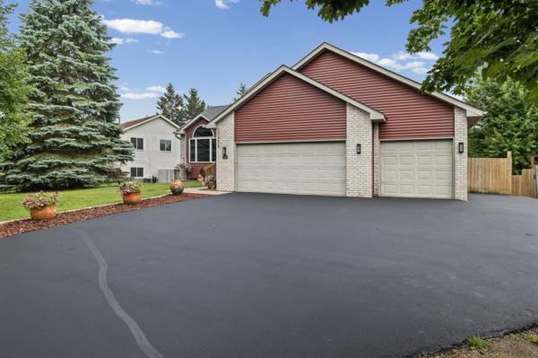 12455 Zea ST NW, Coon Rapids, MN 55433