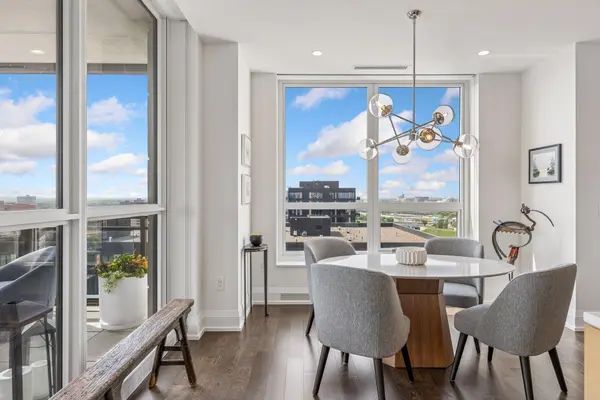 1111 W River Pkwy #18D, Minneapolis, MN 55415