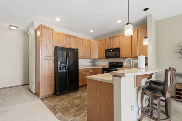 8336 Emery Pkwy N, Champlin, MN 55316