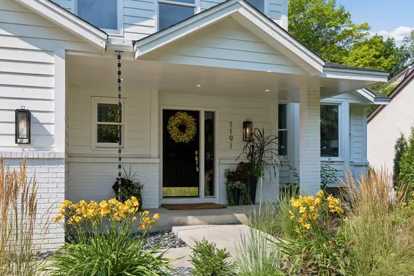 1191 Duckwood TRL, Eagan, MN 55123