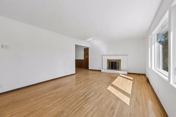16329 Temple TER, Minnetonka, MN 55345