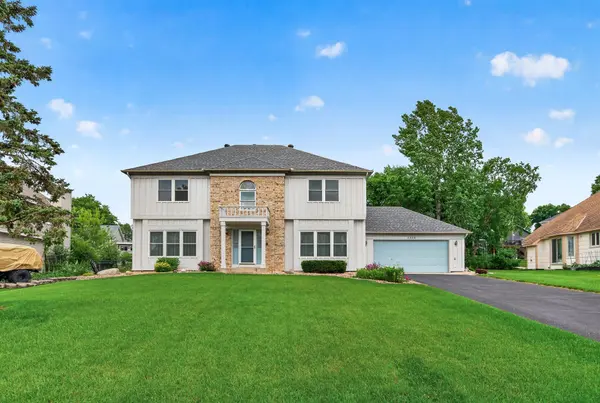 2230 Woodbridge WAY, Woodbury, MN 55125
