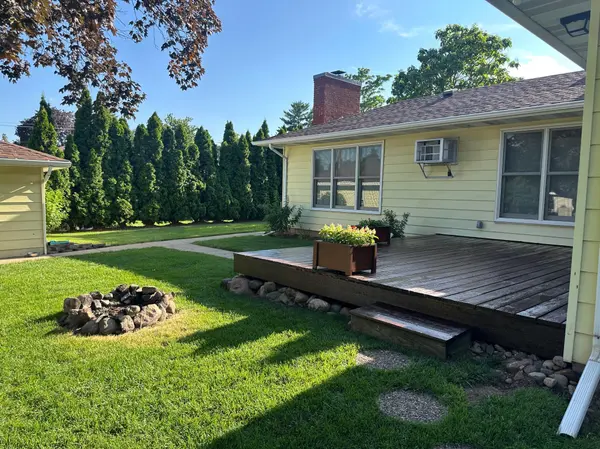 112 13th AVE N, South Saint Paul, MN 55075