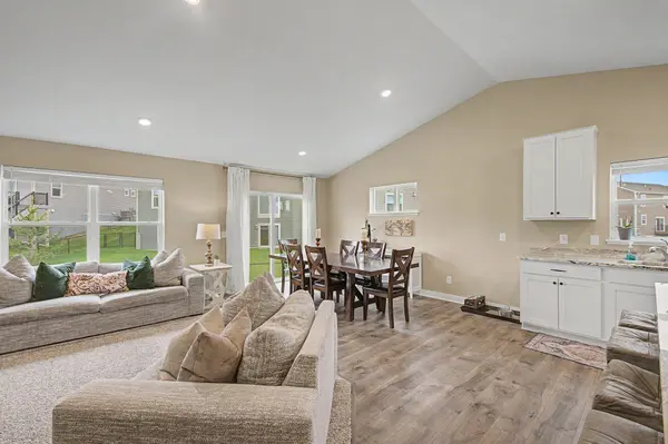 14211 Cheshire LN N, Dayton, MN 55327