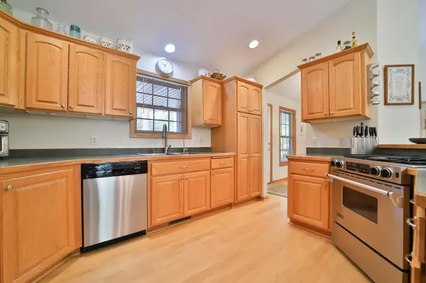 8553 Waseya Woods DR, Nisswa, MN 56468