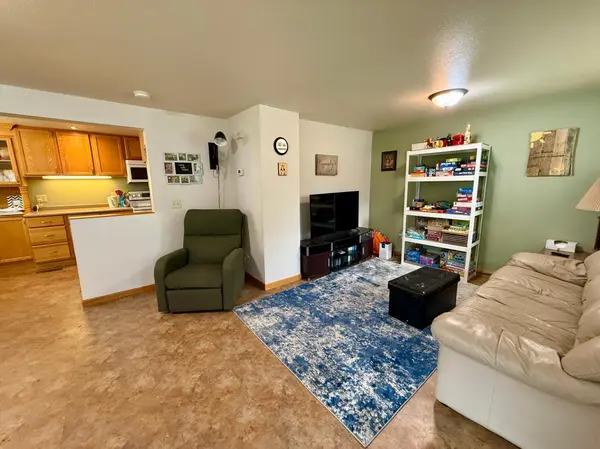 744 5th AVE NW, Valley City, ND 58072
