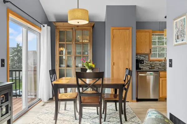7527 Hampton LN, Shakopee, MN 55379