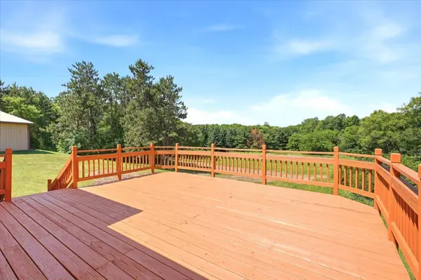 710 Kinney RD, Hudson, WI 54016