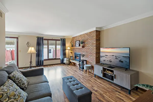 2004 Arkwright ST, Maplewood, MN 55117