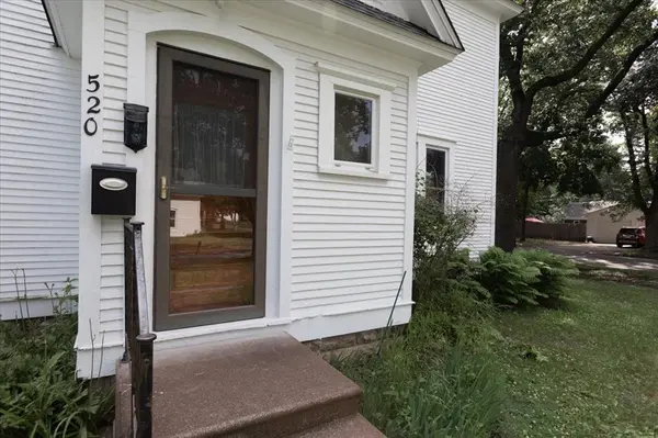 520 12th ST SE, Menomonie, WI 54751